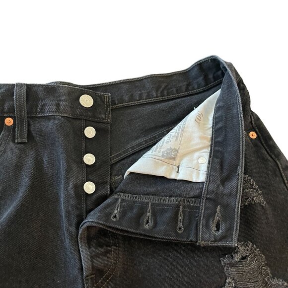 Levi's Premium 501 Black Women's Button fly Distressed Jean Shorts, Size 32 NWOT - Picture 3 of 7